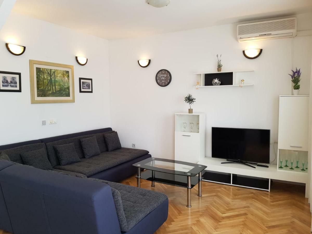 Apartment Mate Kastela Exterior photo